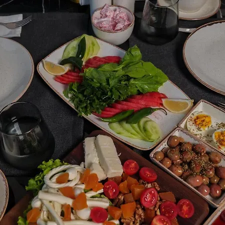 فندق Leslion Luxury 3*
