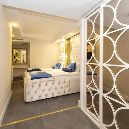 מלון Leslion Luxury 3*