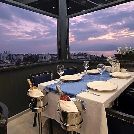 Leslion Luxury מלון