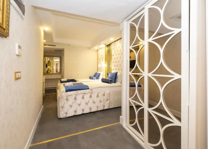 Hotel Leslion Luxury 3*