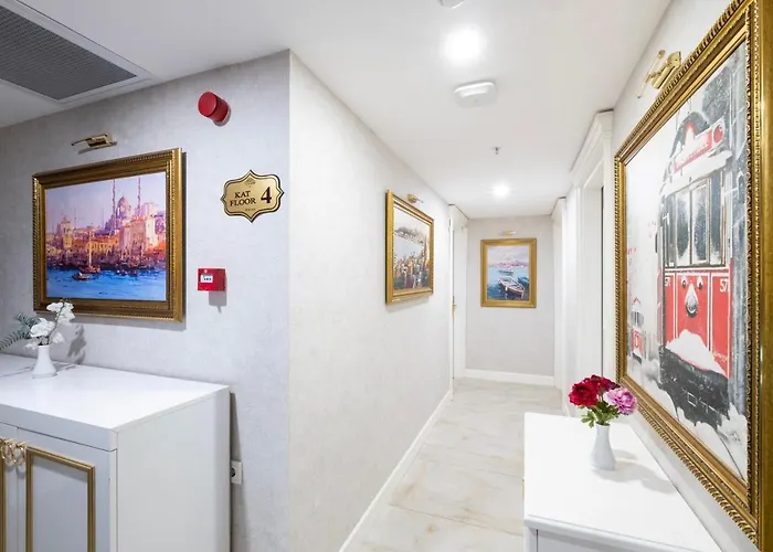 Leslion Luxury Hotel