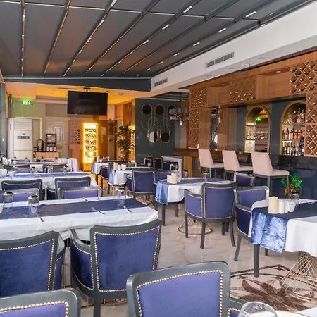 Leslion Luxury מלון 3*