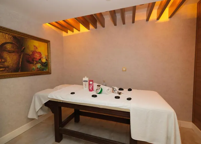 Hotel Leslion Luxury 3*